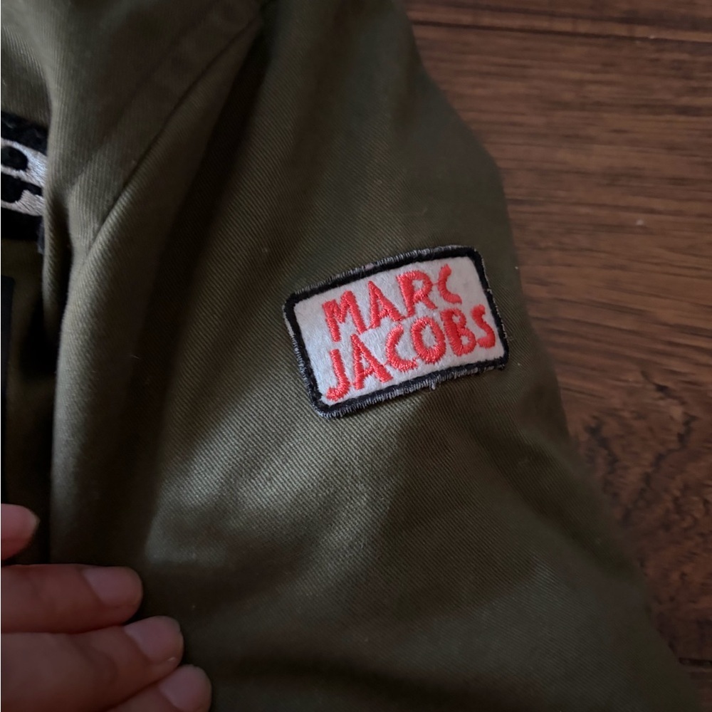 Little Marc Jacobs girls olive green & red faux fur lined winter parka patches - Picture 11 of 16